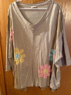 Easel Taupe Top - 1X Casual Vibes